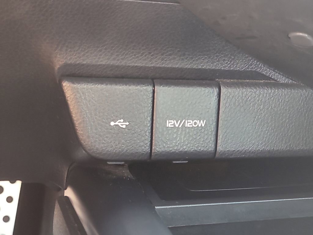 Used 2020 Toyota Camry XSE FWD image 22