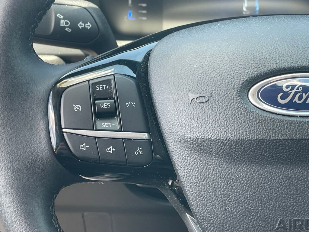 Certified 2023 Ford Escape Active w/ Cold Weather Package FWD image 18