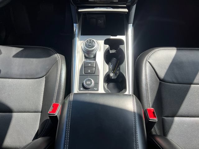 Certified 2023 Ford Explorer Limited w/ Limited Technology Package AWD/4WD image 23