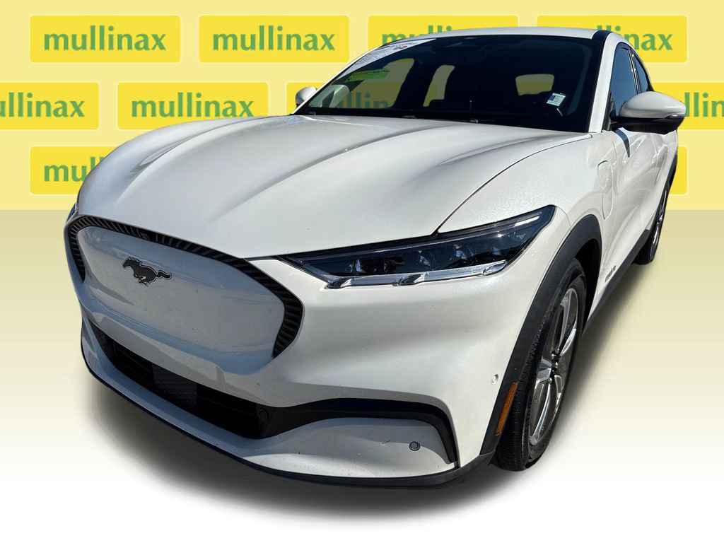 Certified 2022 Ford Mustang Mach-E Select w/ Comfort/Technology Package image 5