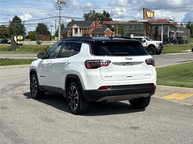 Used 2024 Jeep Compass Limited AWD/4WD image 7