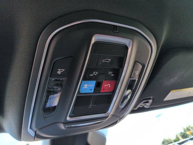 Used 2022 Jeep Wagoneer Series III AWD/4WD image 45