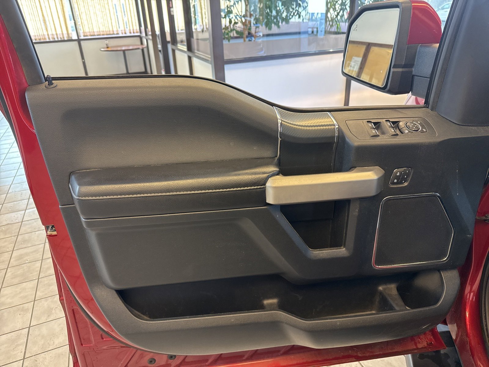 Certified 2019 Ford F150 Lariat image 22