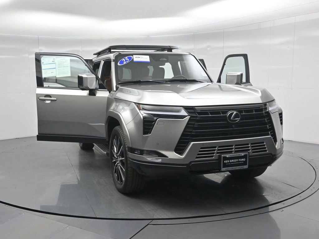 Used 2025 Lexus GX 550 w/ Accessory Package (2T) image 52