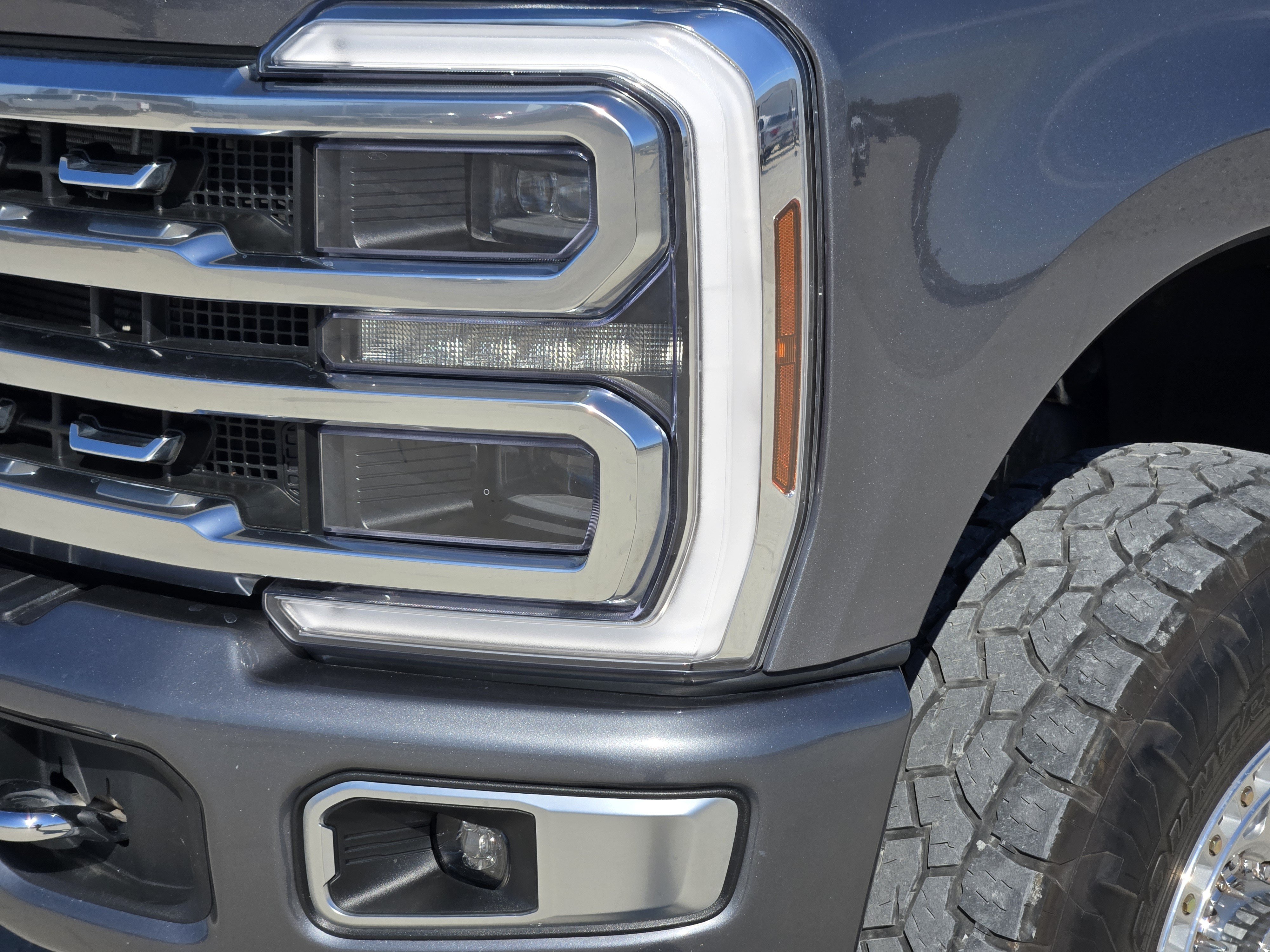 Certified 2024 Ford F250 Platinum w/ Tremor Off-Road Package AWD/4WD image 8