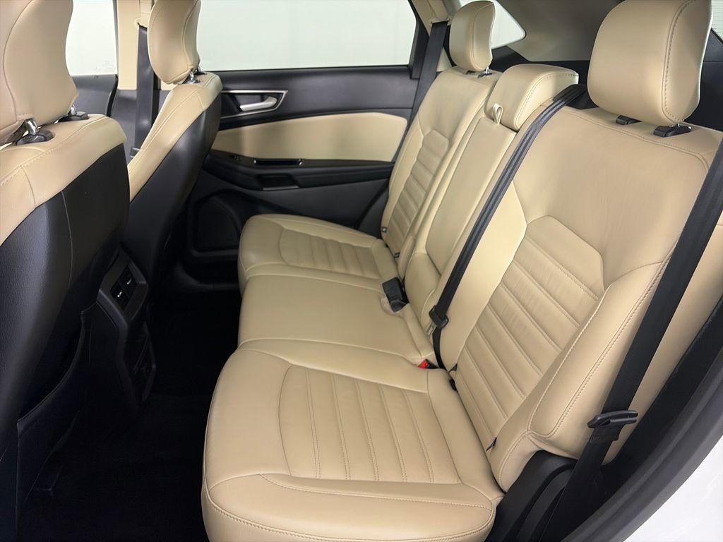 Certified 2017 Ford Edge SEL w/ Equipment Group 201A AWD/4WD image 13