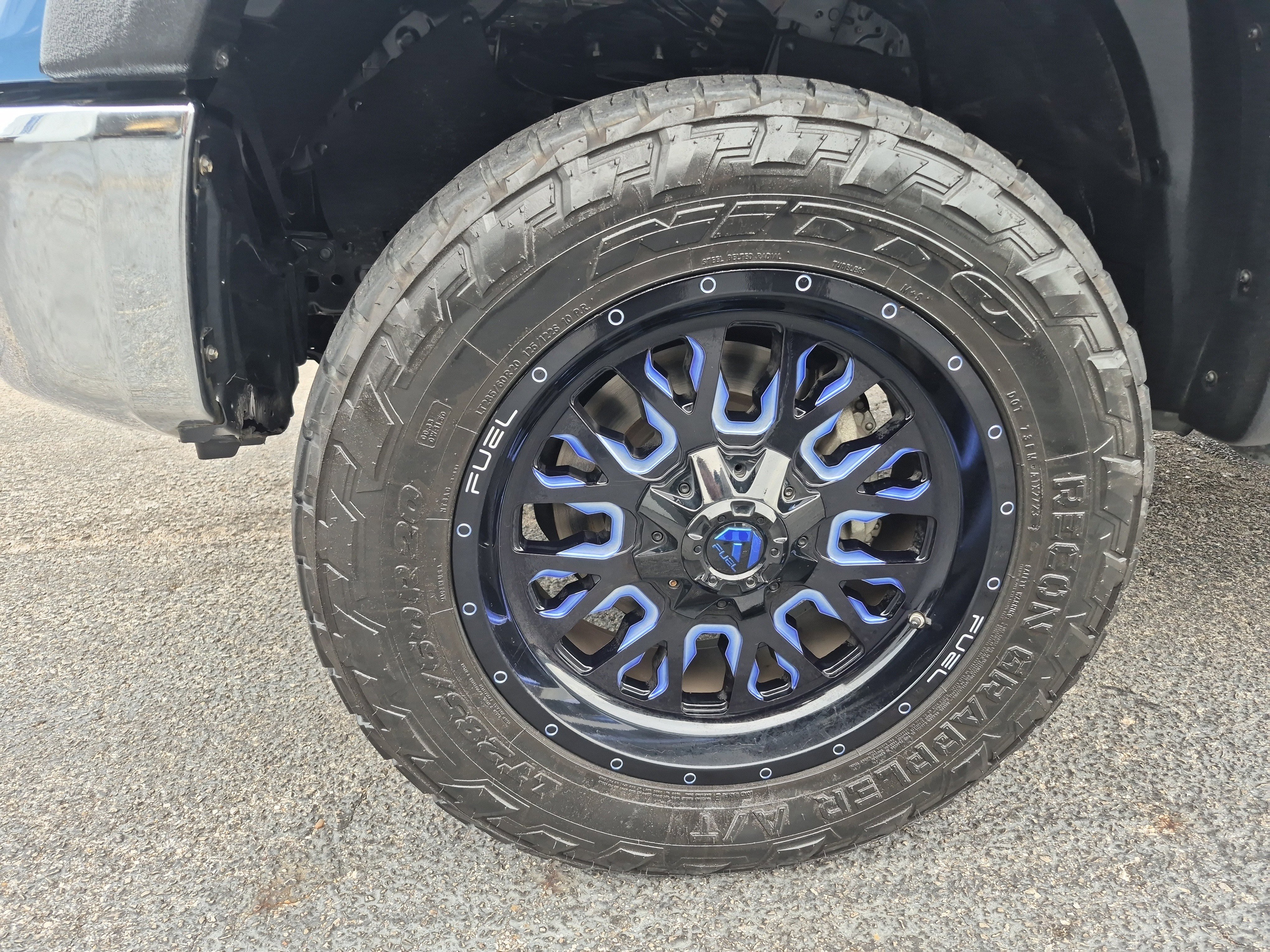 Used 2019 Toyota Tundra SR5 w/ SR5 Upgrade Package AWD/4WD image 12