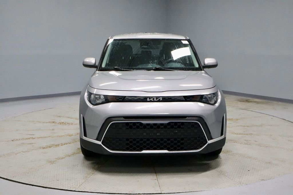 Used 2025 Kia Soul LX image 8