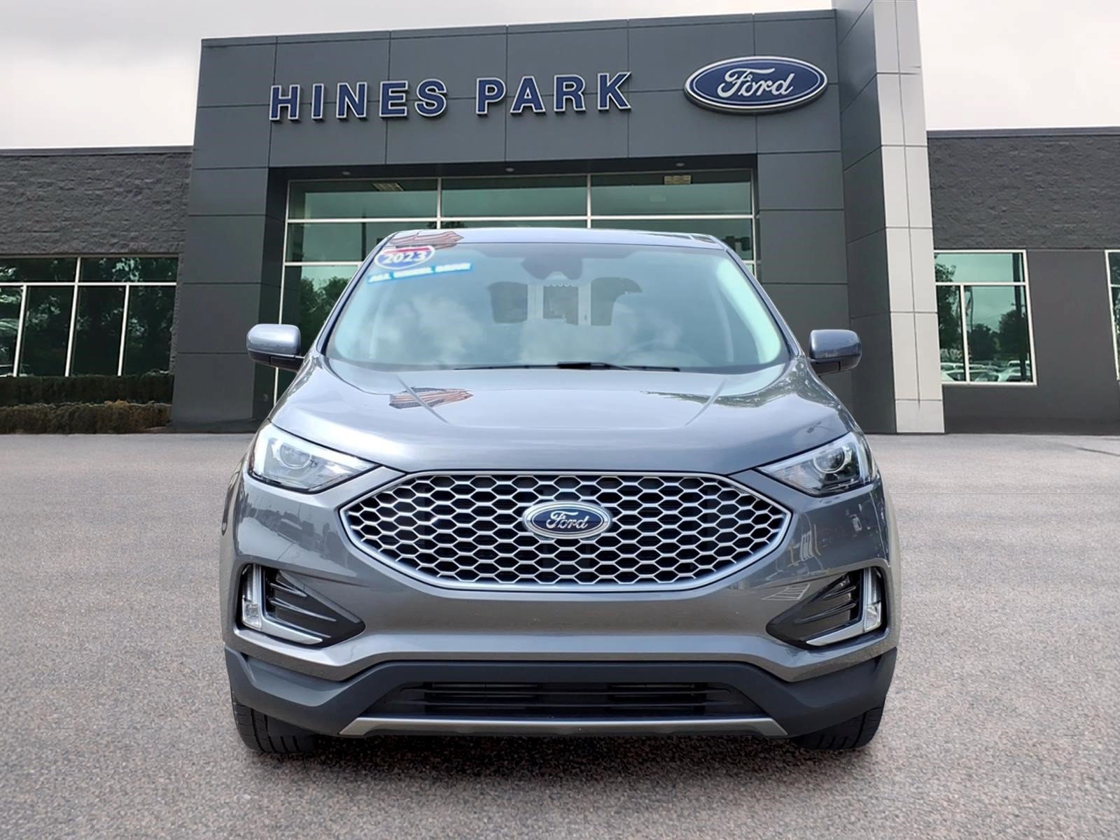Certified 2023 Ford Edge SEL w/ Convenience Package AWD/4WD image 2