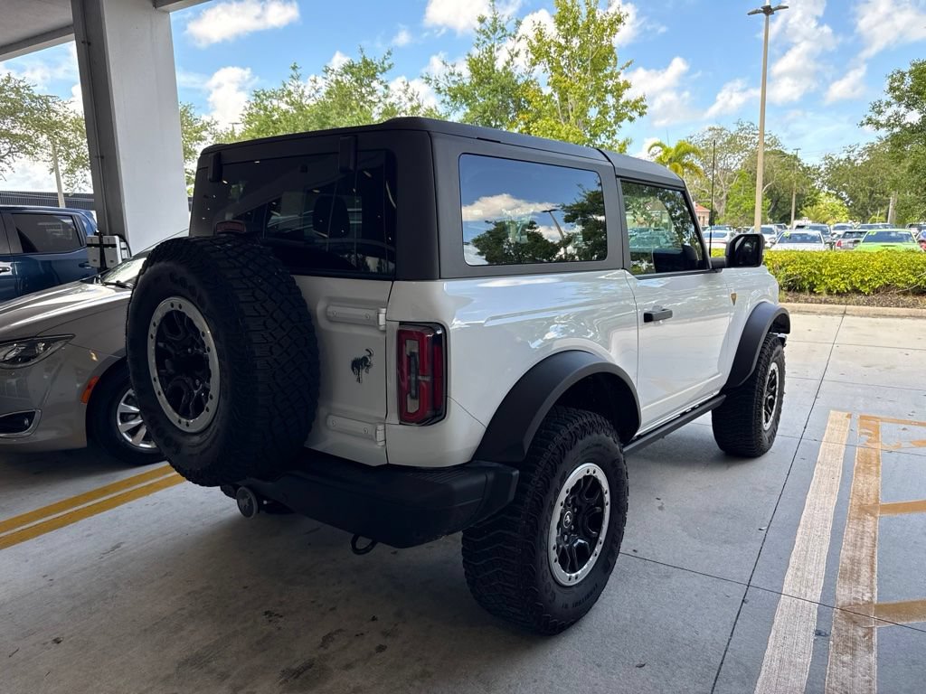 Certified 2023 Ford Bronco Badlands w/ Sasquatch Package AWD/4WD image 4