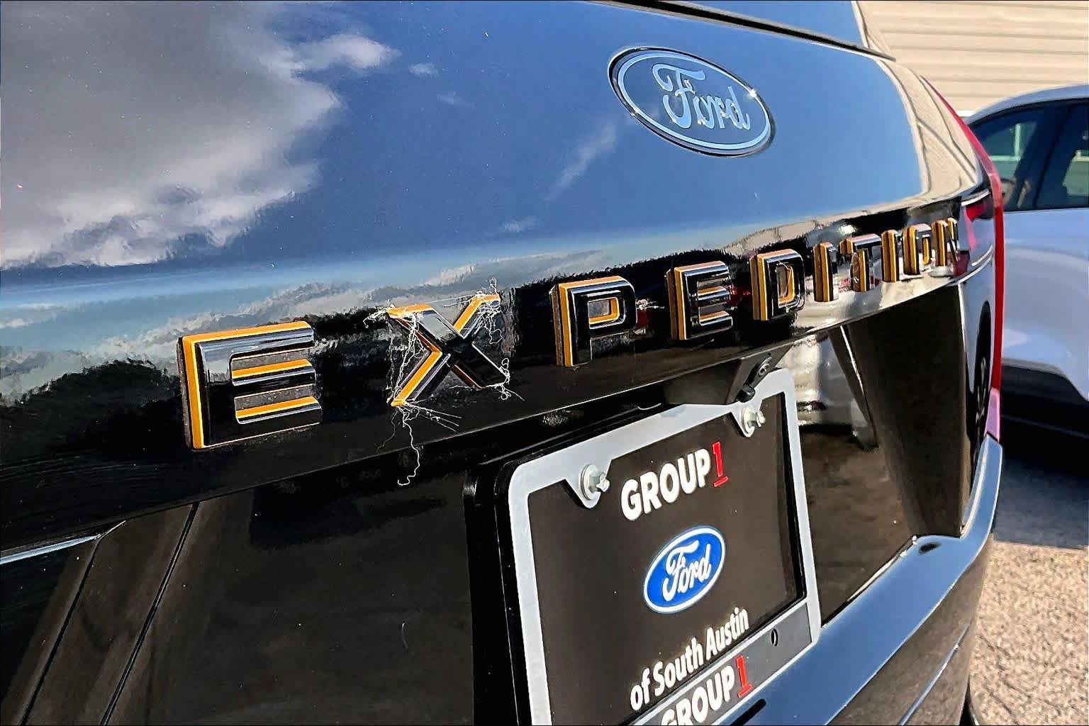 Certified 2025 Ford Expedition Tremor AWD/4WD image 12