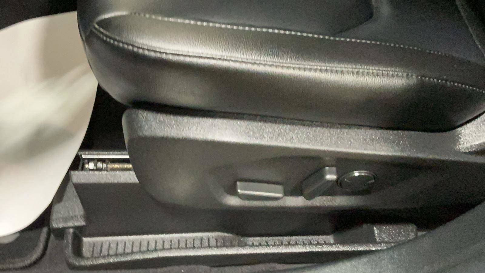 Certified 2023 Ford Edge Titanium image 15