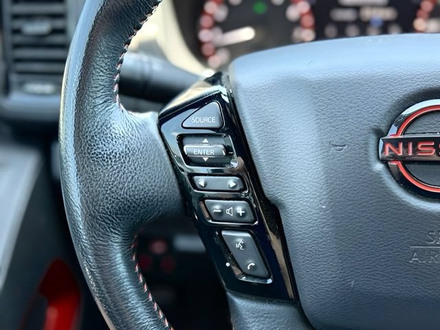 Used 2022 Nissan Frontier PRO-4X w/ Technology Package AWD/4WD image 33