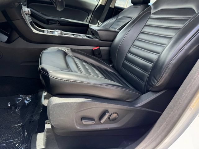 Certified 2024 Ford Edge SEL AWD/4WD image 6