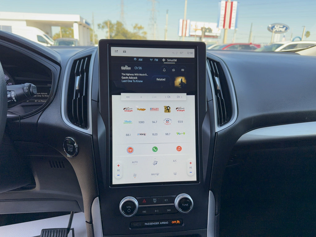 Certified 2022 Ford Edge SE w/ Black Appearance Package AWD/4WD image 18