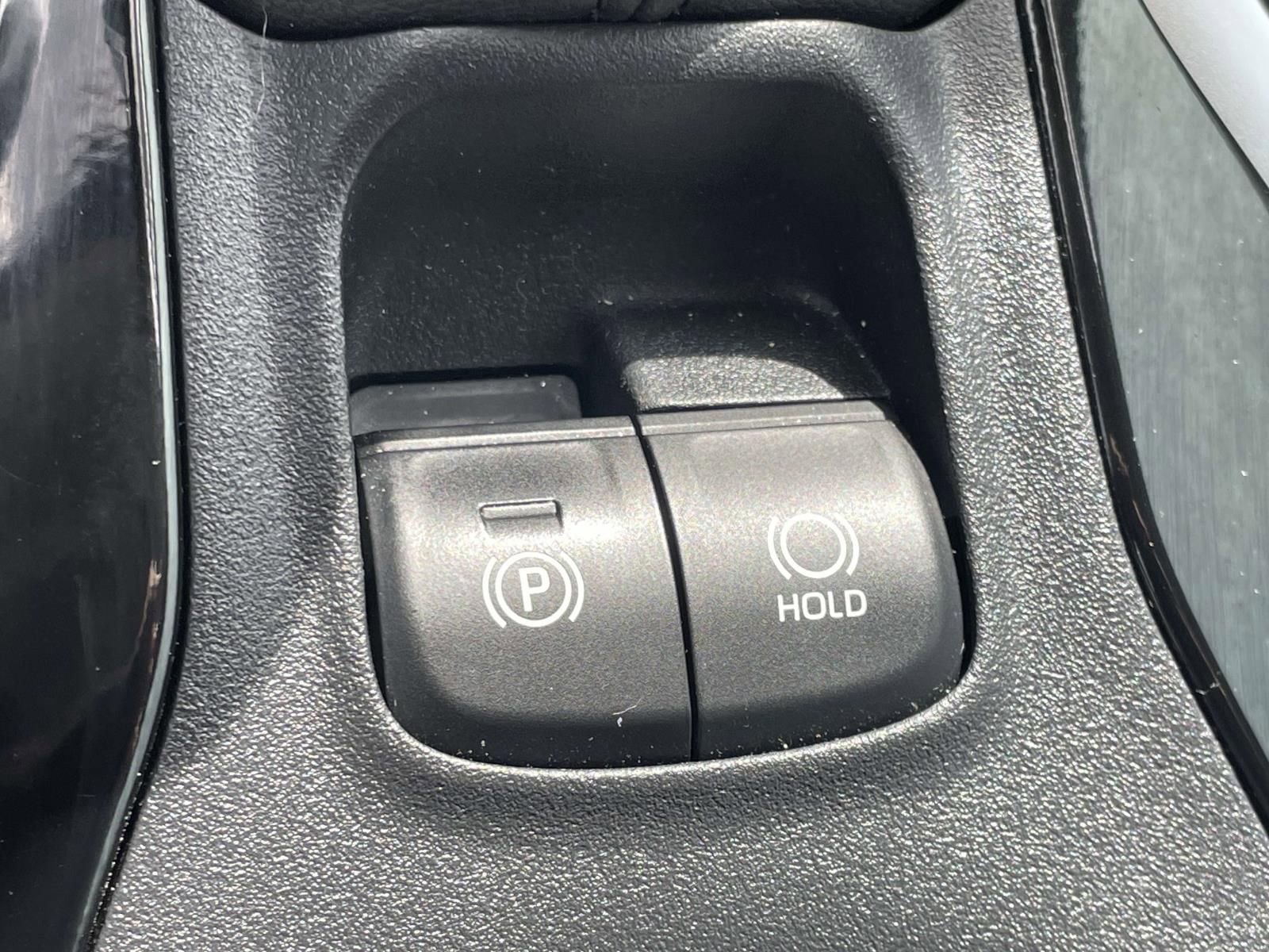 Used 2022 Toyota Corolla L FWD image 21