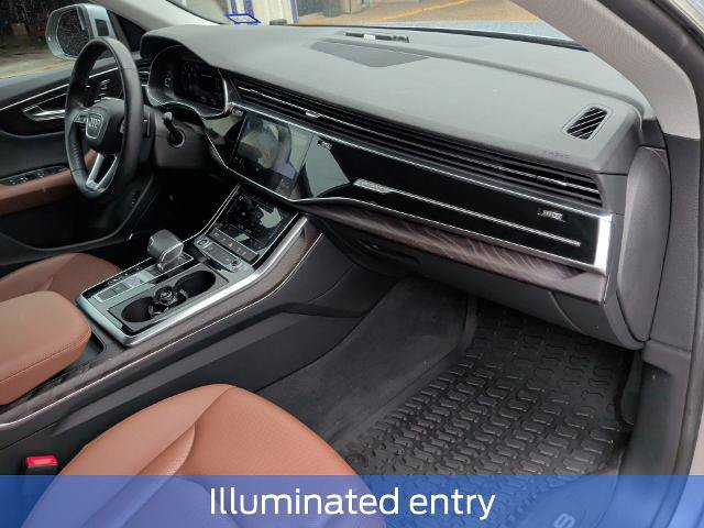 Used 2022 Audi Q8 Premium Plus AWD/4WD image 21