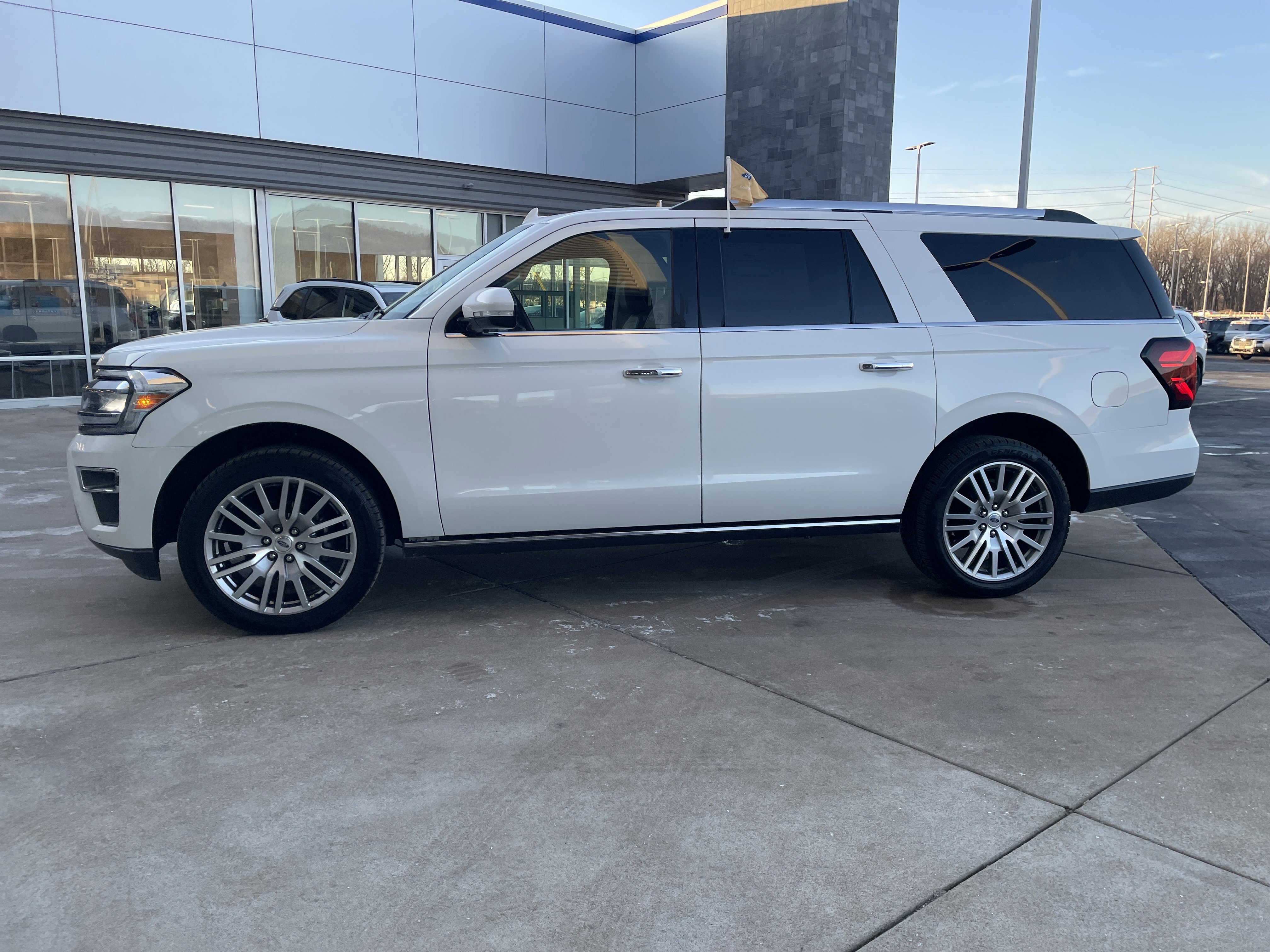 Certified 2022 Ford Expedition Max Limited image 2