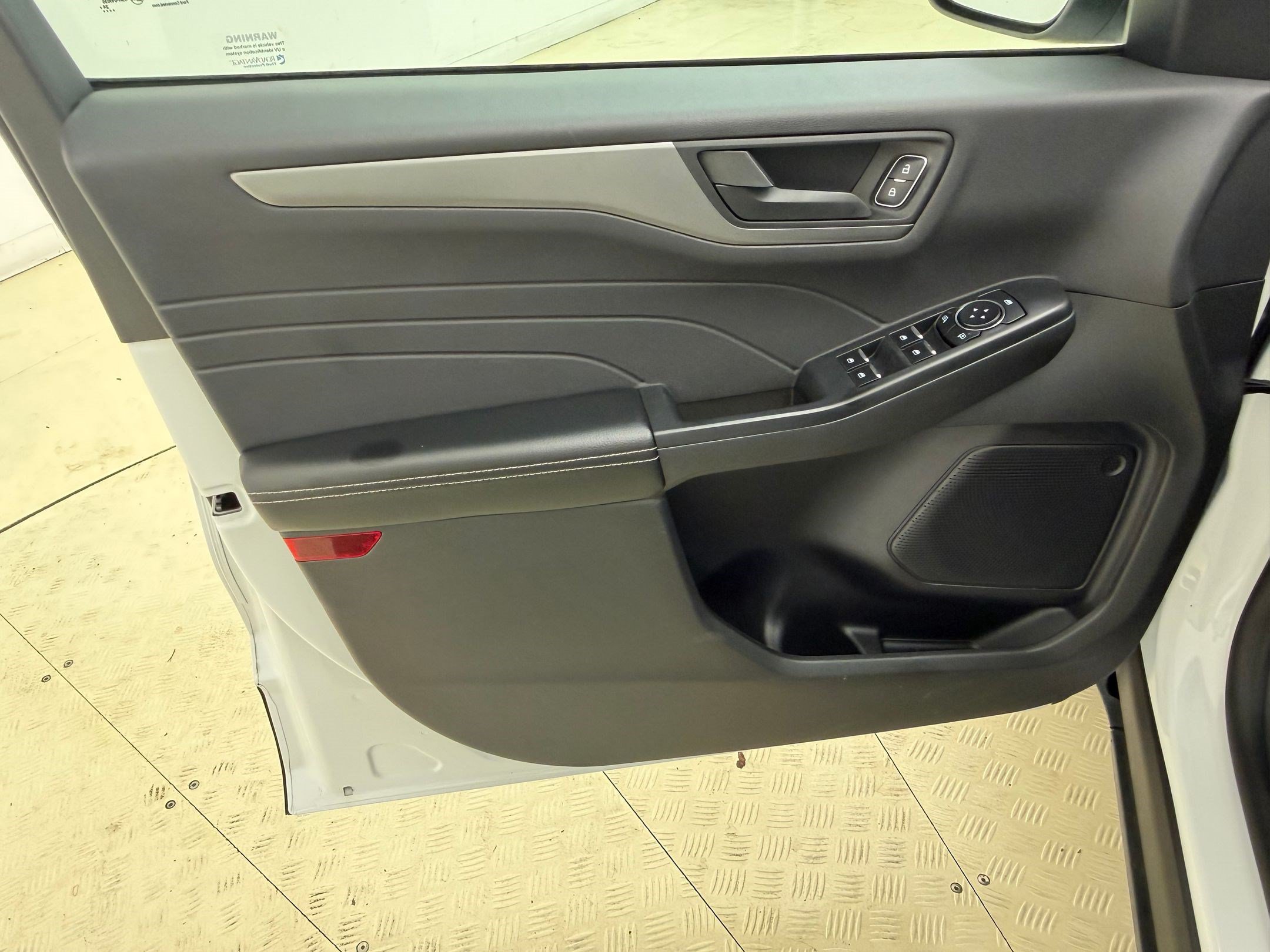 Certified 2025 Ford Escape Active FWD image 13