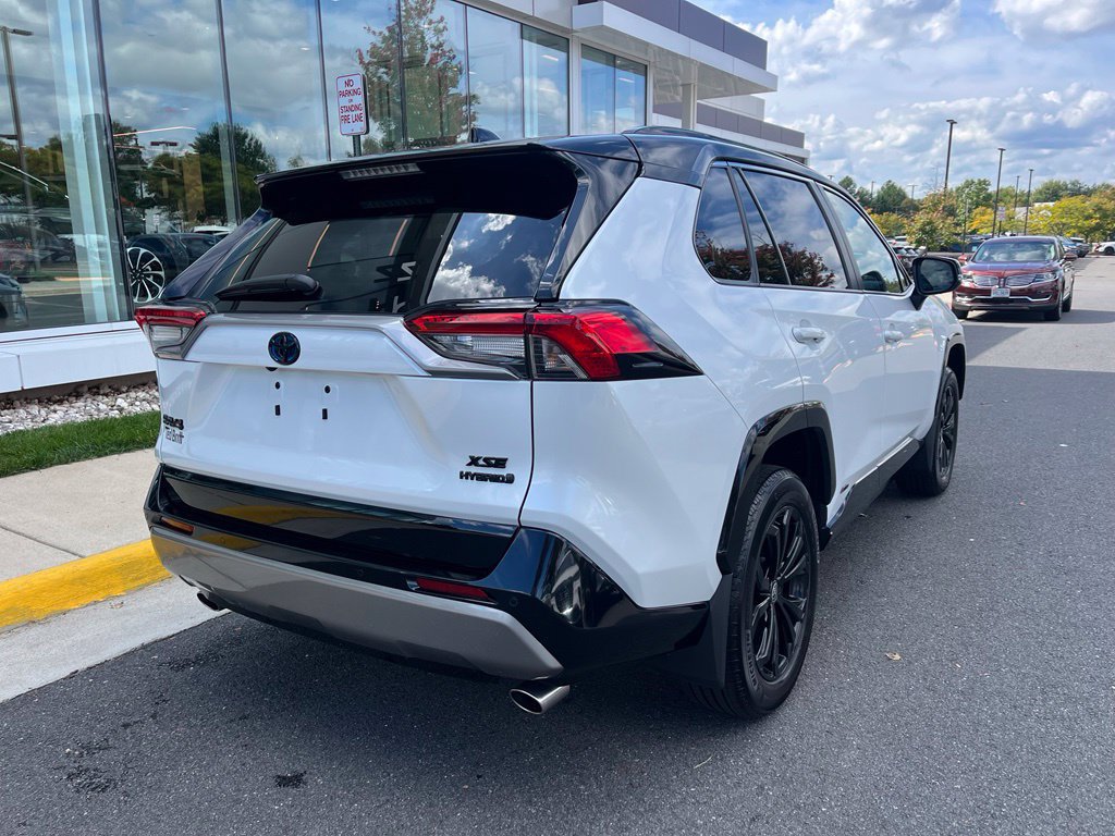 Used 2024 Toyota RAV4 XSE w/ Advanced Technology Package AWD/4WD image 9