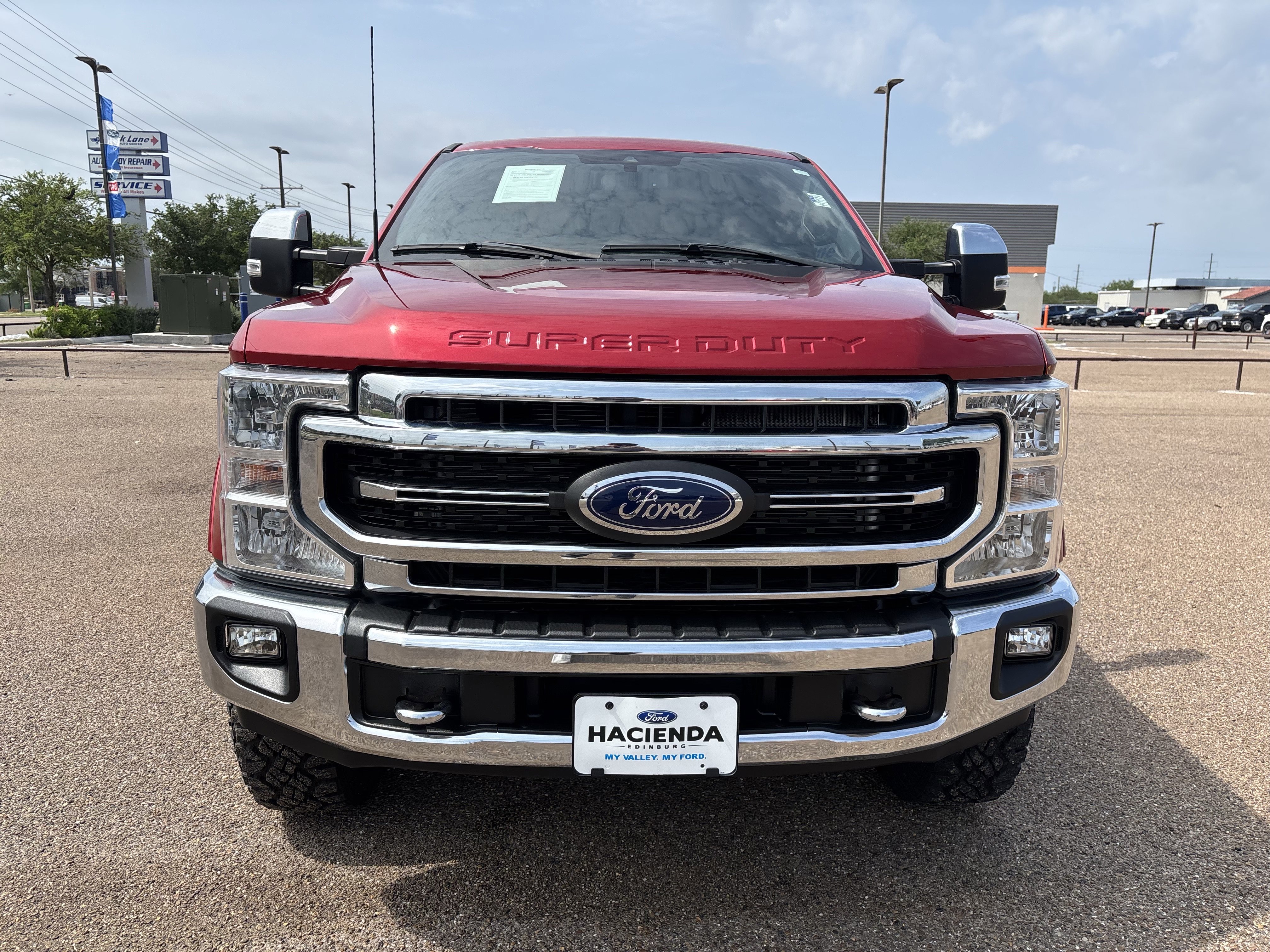 Certified 2022 Ford F250 Lariat w/ Tremor Off-Road Package AWD/4WD image 6