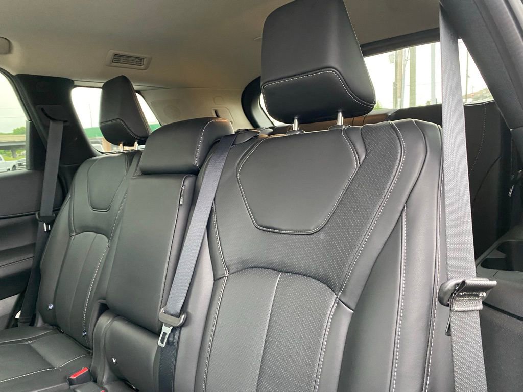 Used 2025 INFINITI QX60 Pure FWD image 27