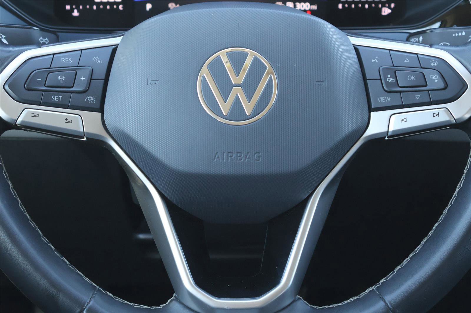 Used 2024 Volkswagen Taos SE image 20