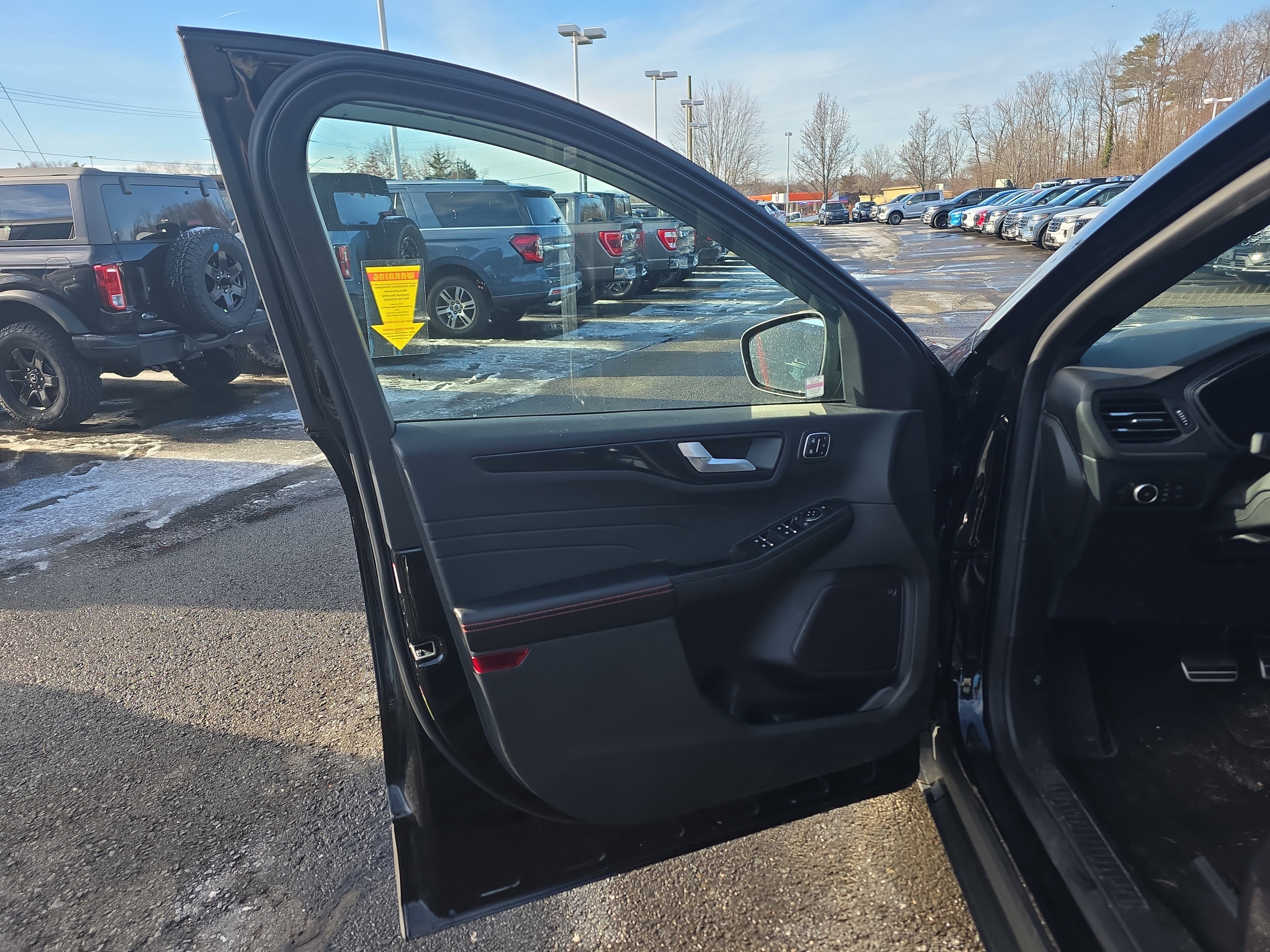 Certified 2023 Ford Escape ST-Line Elite w/ Premium Technology Package image 27