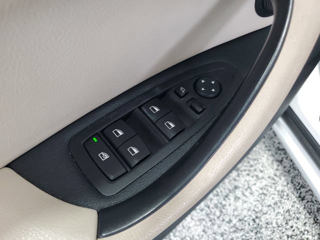 Used 2018 BMW X1 xDrive28i AWD/4WD image 9