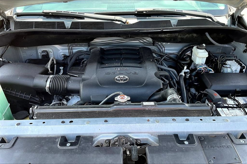 Used 2018 Toyota Tundra SR5 w/ SR5 Upgrade Package AWD/4WD image 33