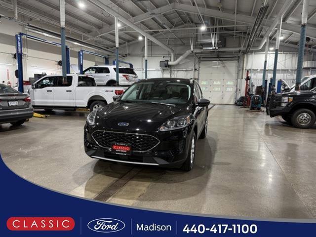 Certified 2022 Ford Escape SE w/ Convenience Package image 3