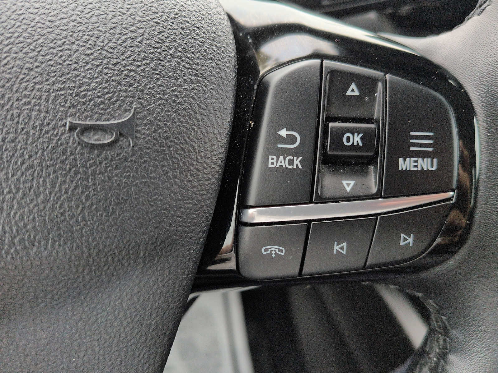 Certified 2023 Ford Escape Active AWD/4WD image 17