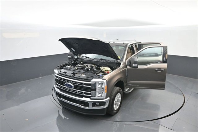 Certified 2023 Ford F350 XLT image 35