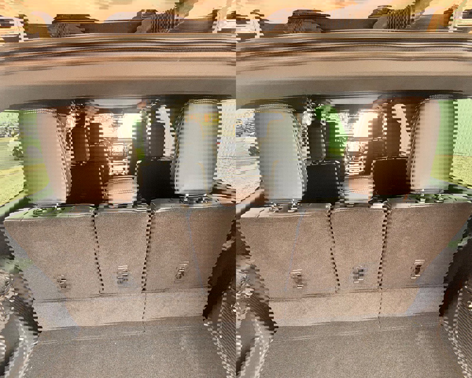 Certified 2025 Ford Expedition Platinum w/ Stealth Appearance Package image 10