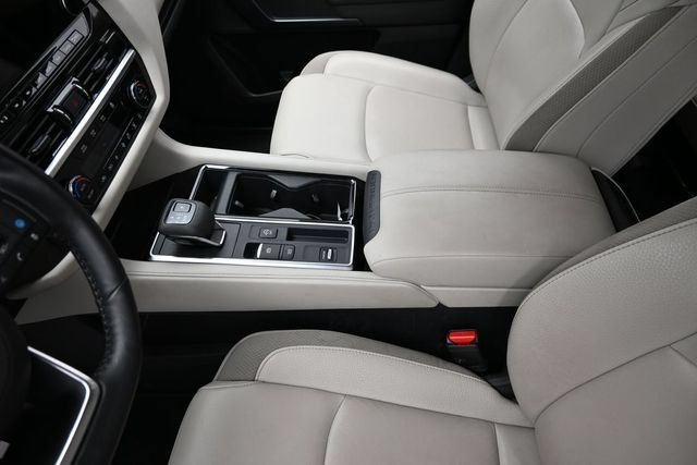 Used 2025 Nissan Pathfinder SL FWD image 26