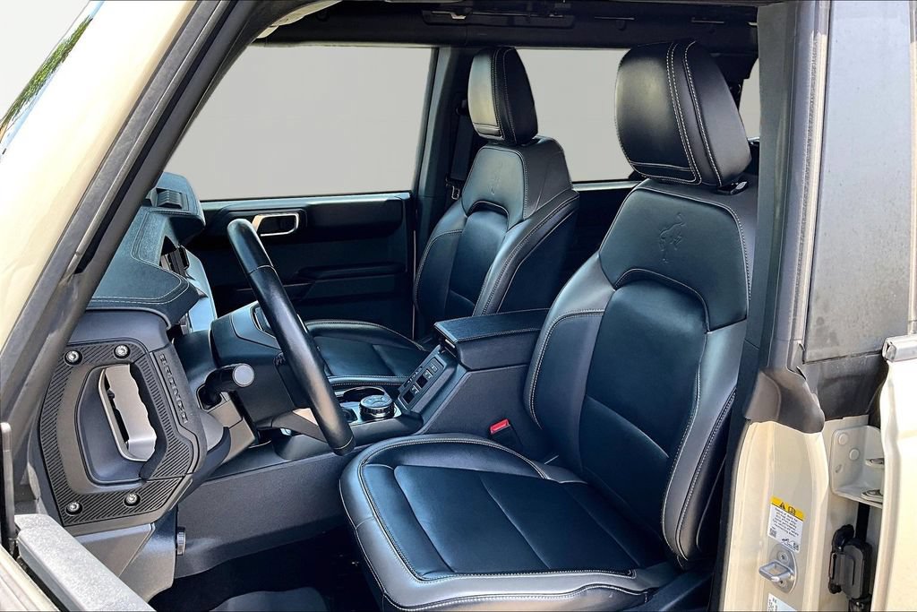 Certified 2025 Ford Bronco Outer Banks w/ Sasquatch Package AWD/4WD image 25