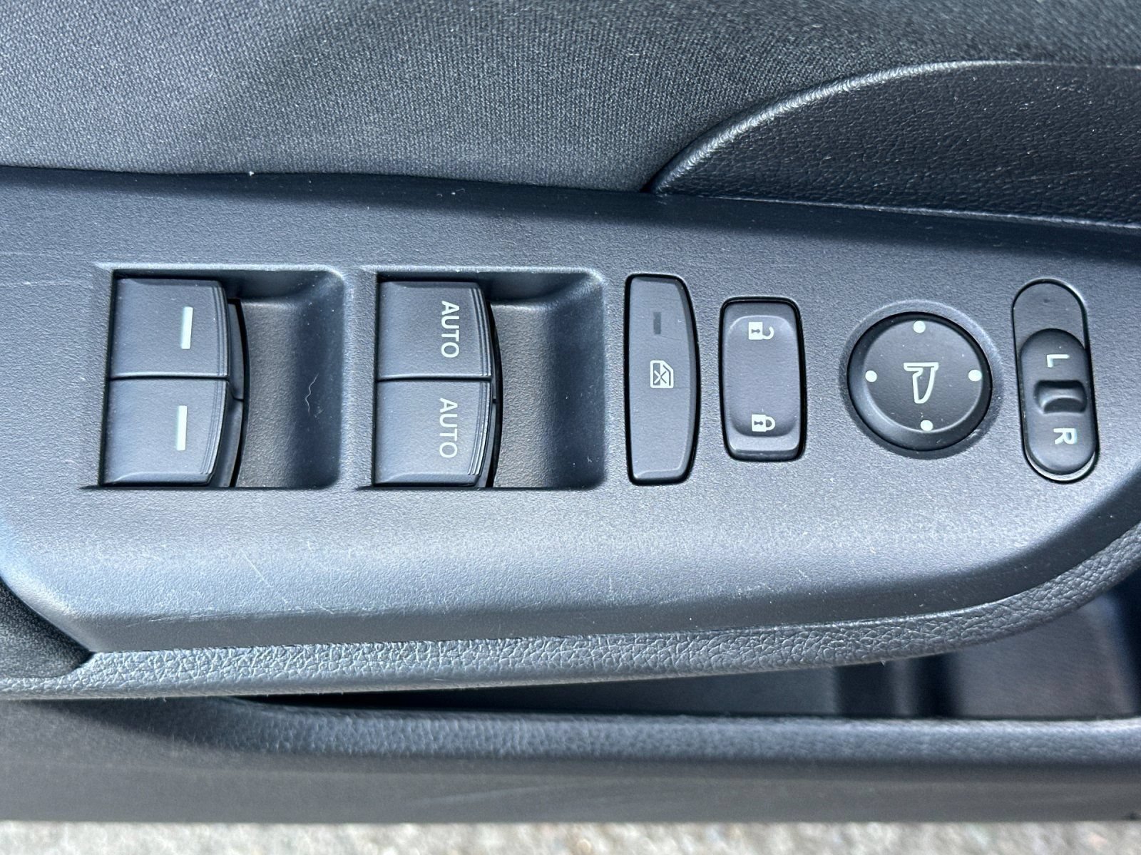 Used 2018 Honda Civic EX image 11