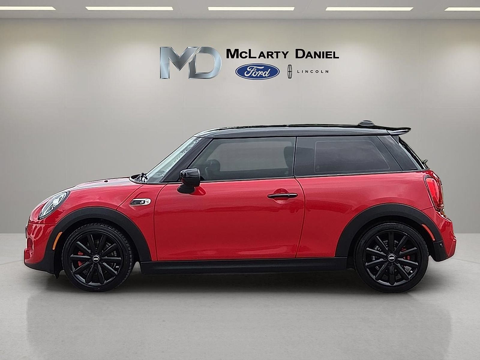 Used 2020 MINI Cooper S FWD image 3