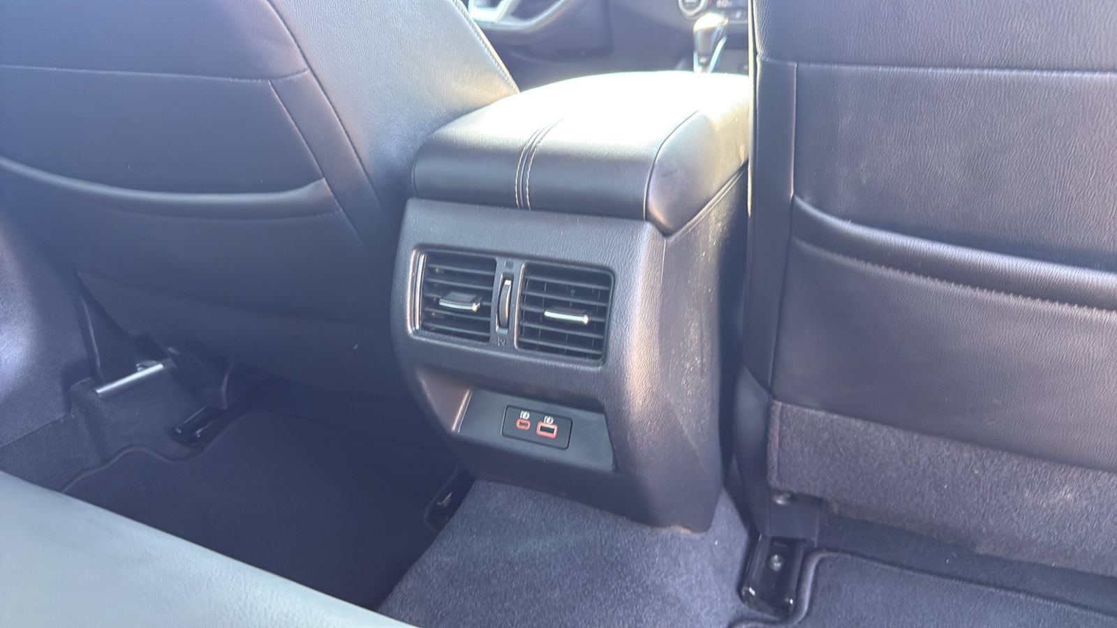 Used 2022 Nissan Altima 2.5 SL FWD image 25
