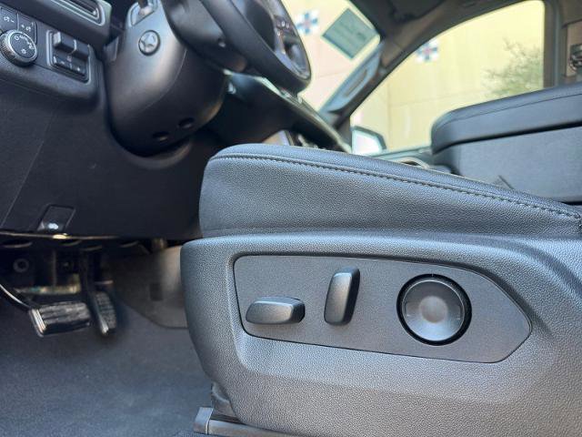 Used 2024 Chevrolet Tahoe Z71 w/ Luxury Package image 21