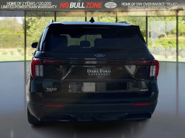 Certified 2025 Ford Explorer ST-Line w/ ST-Line Street Pack AWD/4WD image 4
