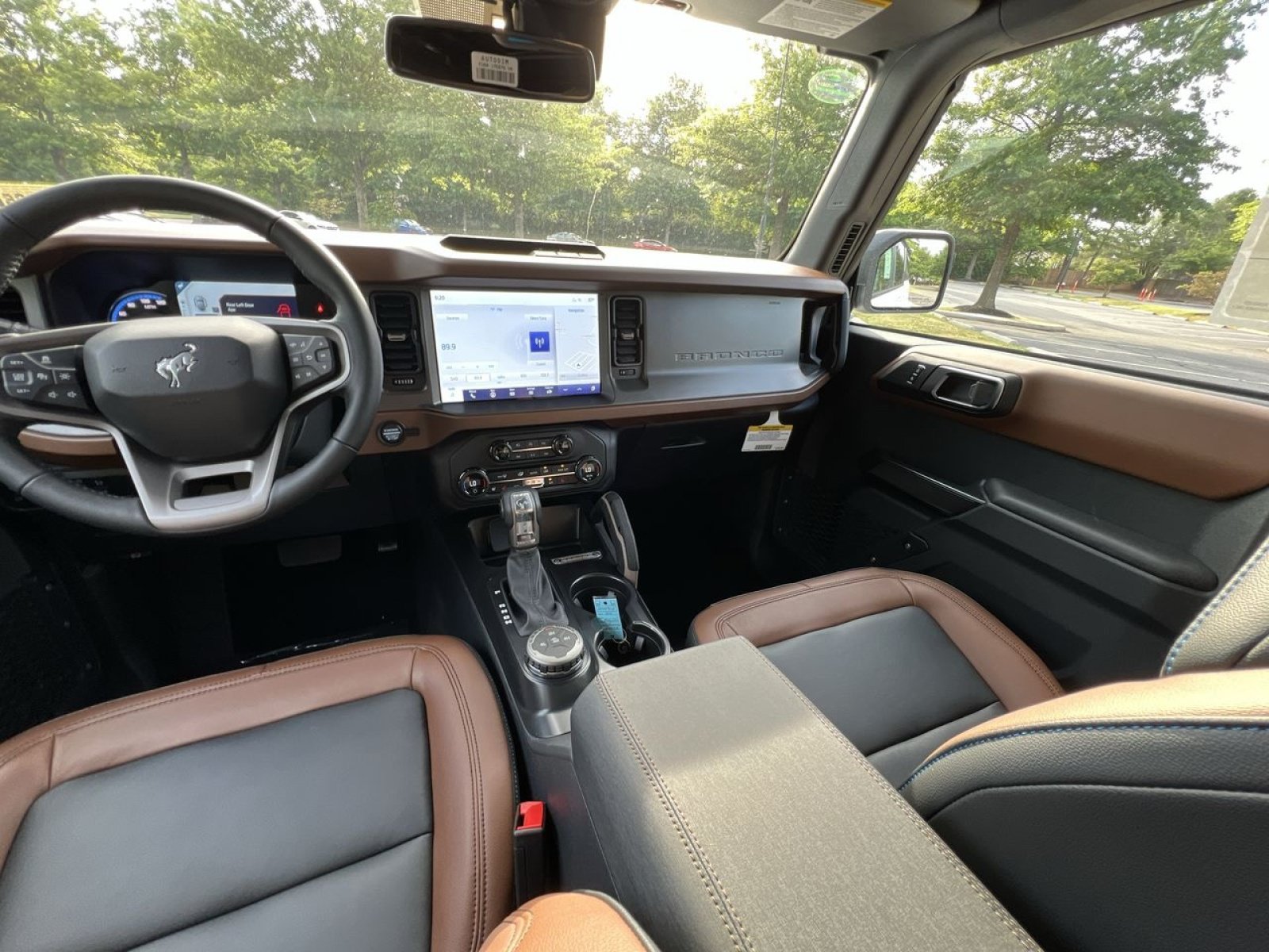 Certified 2024 Ford Bronco Outer Banks AWD/4WD image 14