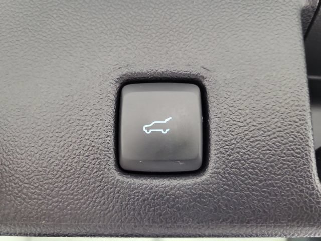 Certified 2023 Ford Escape Platinum w/ Premium Technology Package AWD/4WD image 9