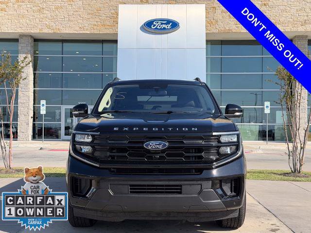 Certified 2025 Ford Expedition Active RWD image 2