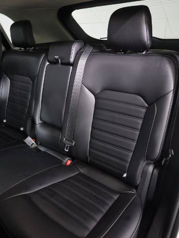 Certified 2024 Ford Edge SEL w/ Convenience Package AWD/4WD image 12