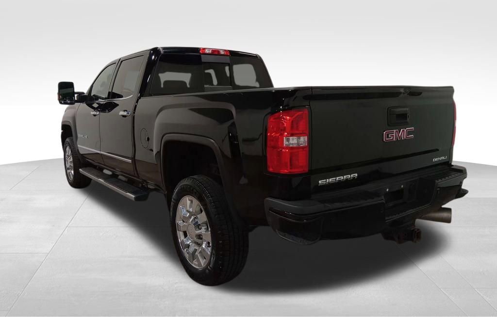 Used 2018 GMC Sierra 2500 Denali w/ Duramax Plus Package image 5