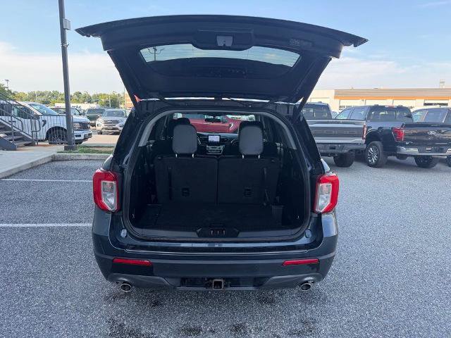 Certified 2024 Ford Explorer XLT w/ Equipment Group 202A AWD/4WD image 8