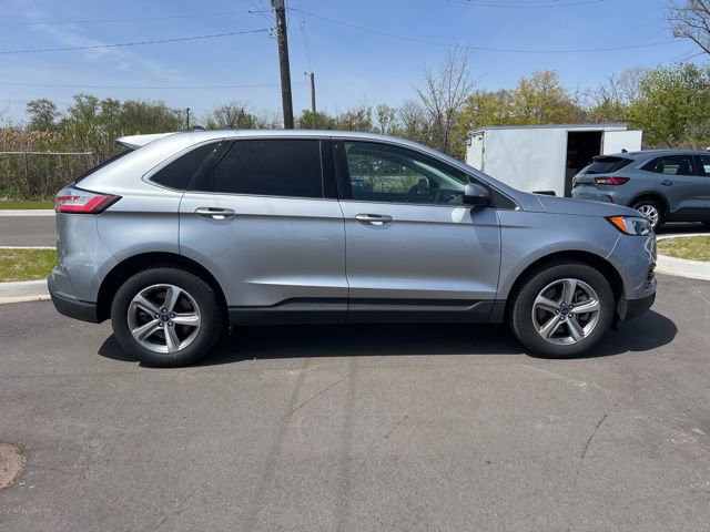 Certified 2022 Ford Edge SEL w/ Convenience Package AWD/4WD image 4