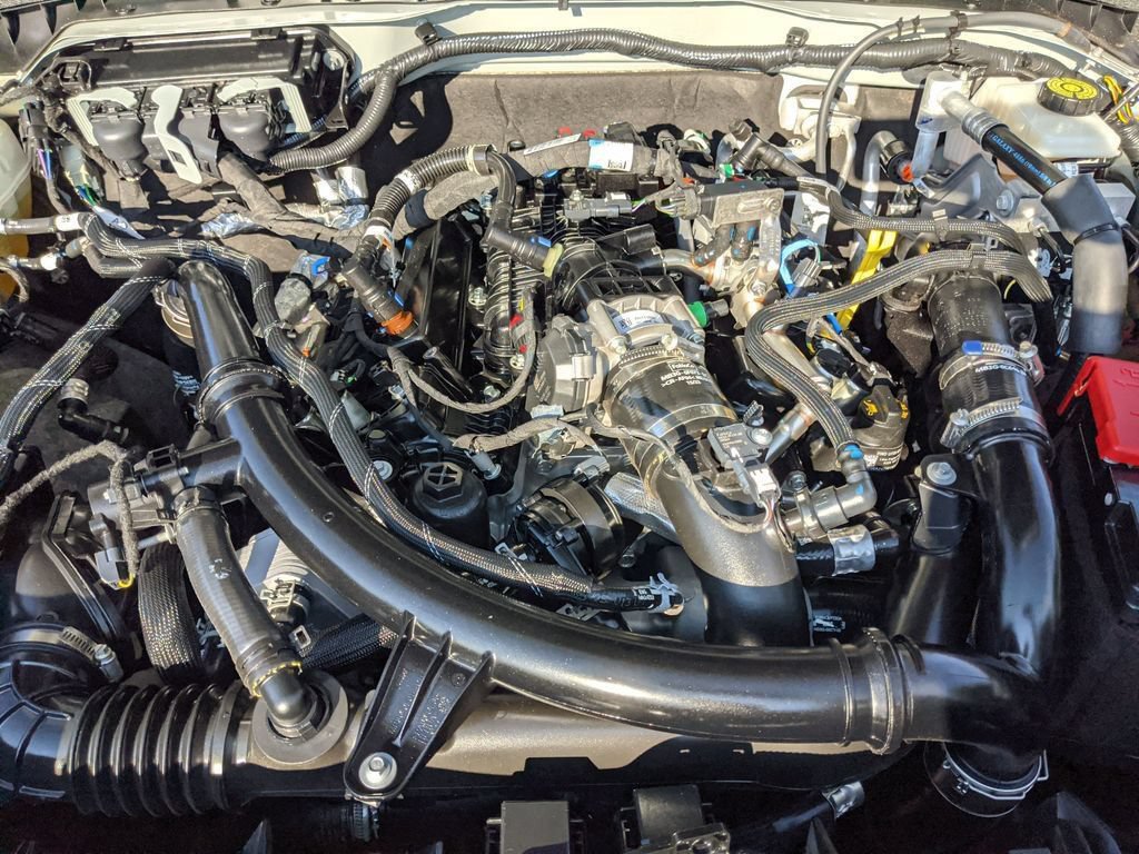 Certified 2024 Ford Bronco Wildtrak AWD/4WD image 21