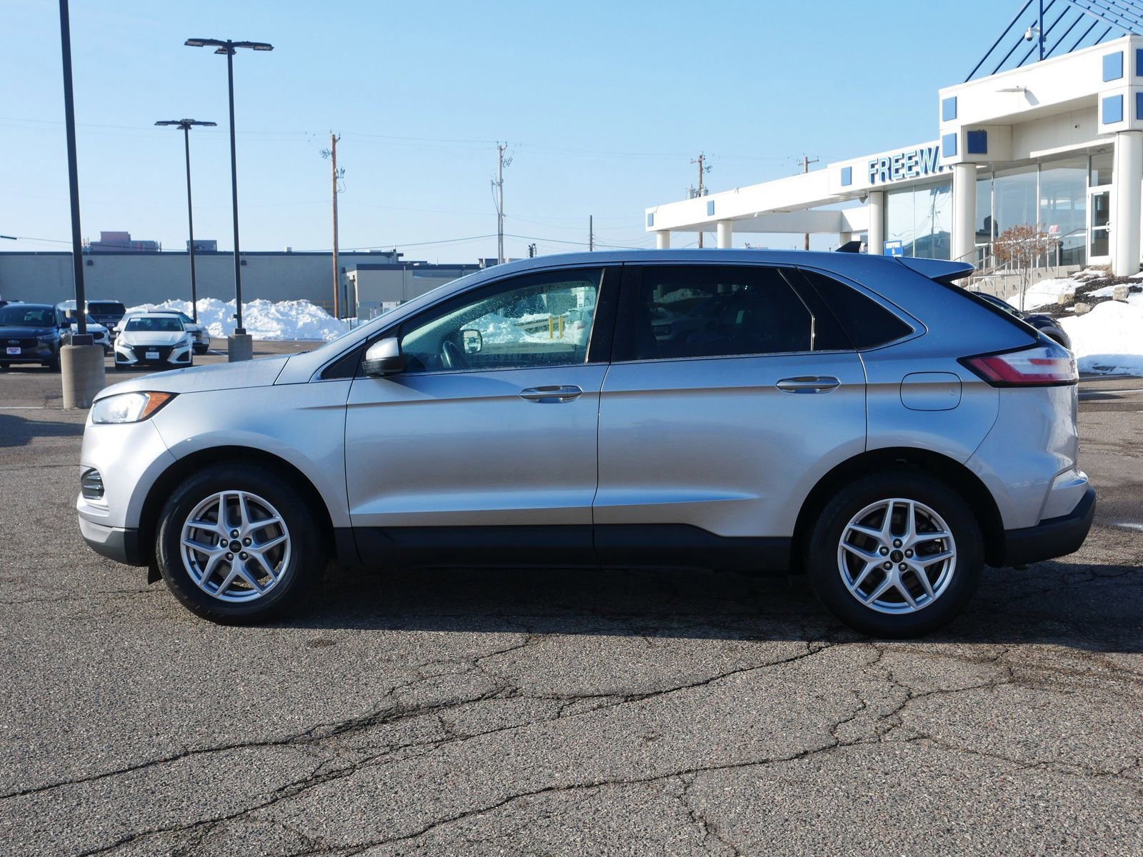 Certified 2023 Ford Edge SEL image 6